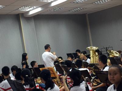 千赢国际示范乐团茂名第九小学管乐团大师班活动成功举办