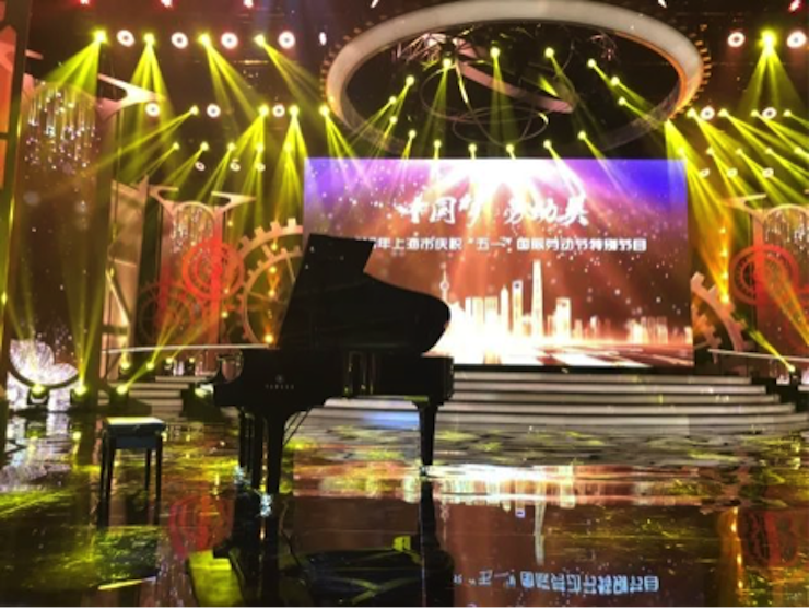 东方卫视五一晚会  千赢国际艺术家宋思衡奏响《长江之歌》