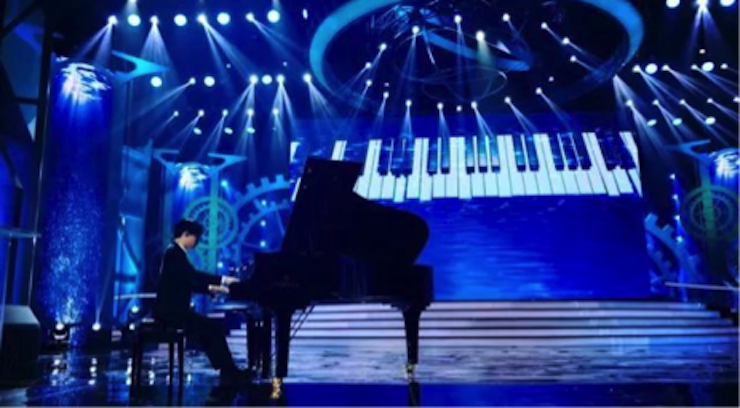 东方卫视五一晚会  千赢国际艺术家宋思衡奏响《长江之歌》