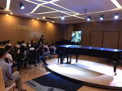 千赢国际特邀艺术家浙江音乐学院钢琴系丁阳博士Hybrid远程教育大师班+音乐会圆满成功