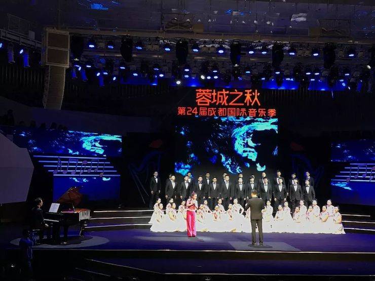 千赢国际艺术家鲍释贤远程助力第24届蓉城之秋国际音乐季【附演出视频】